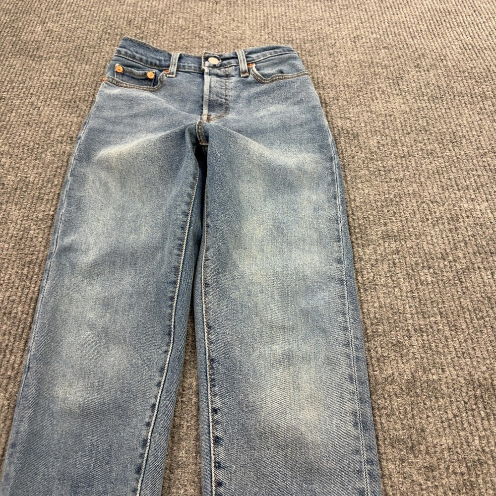 Levis Jeans Womens 26 Blue Cotton Wedgie High Rise Straight Slim Casual Style - Picture 3 of 11